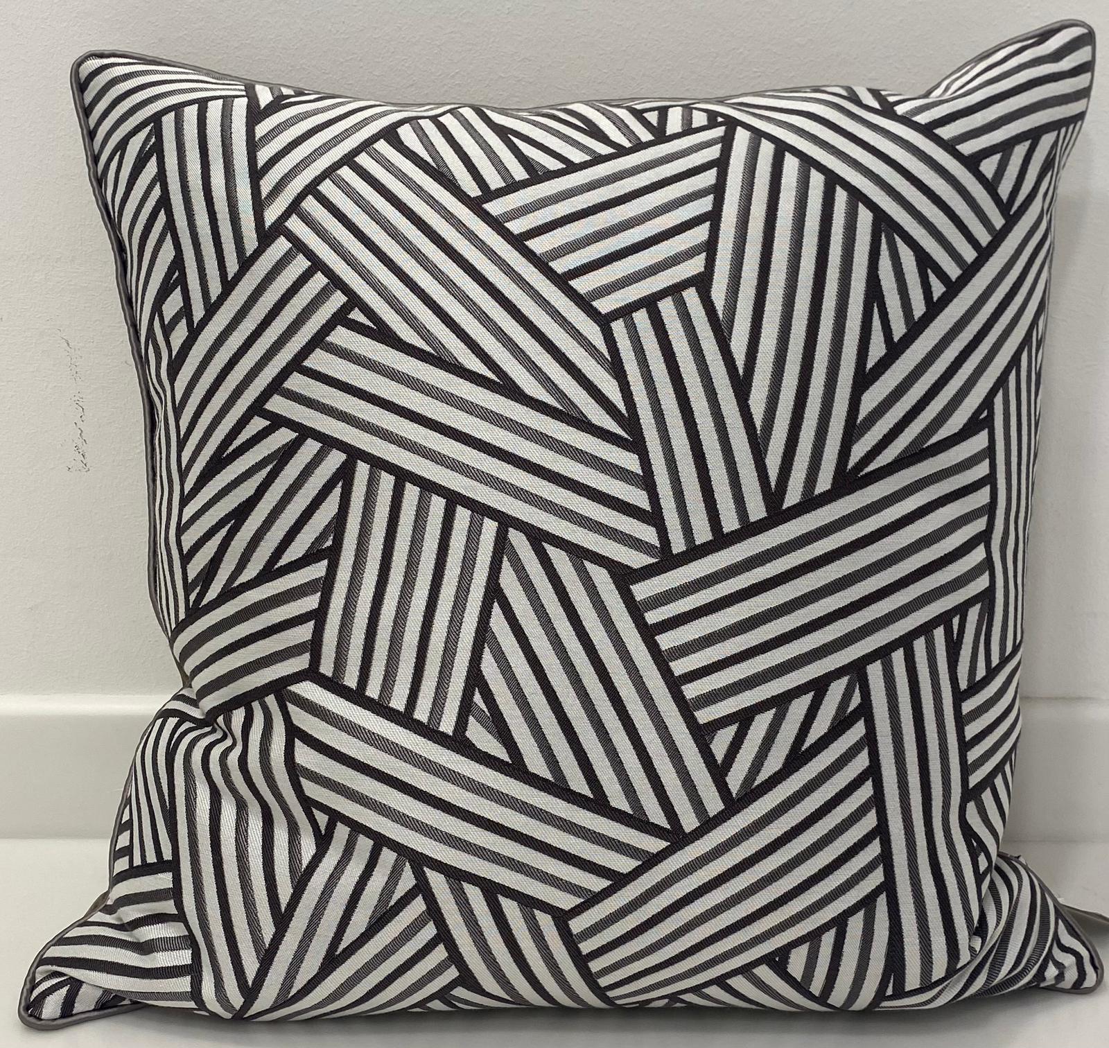 Cushion Jacquard