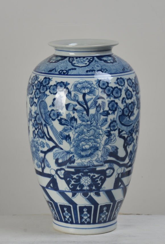 Fine Chinese Ceramic Vase - 38cm