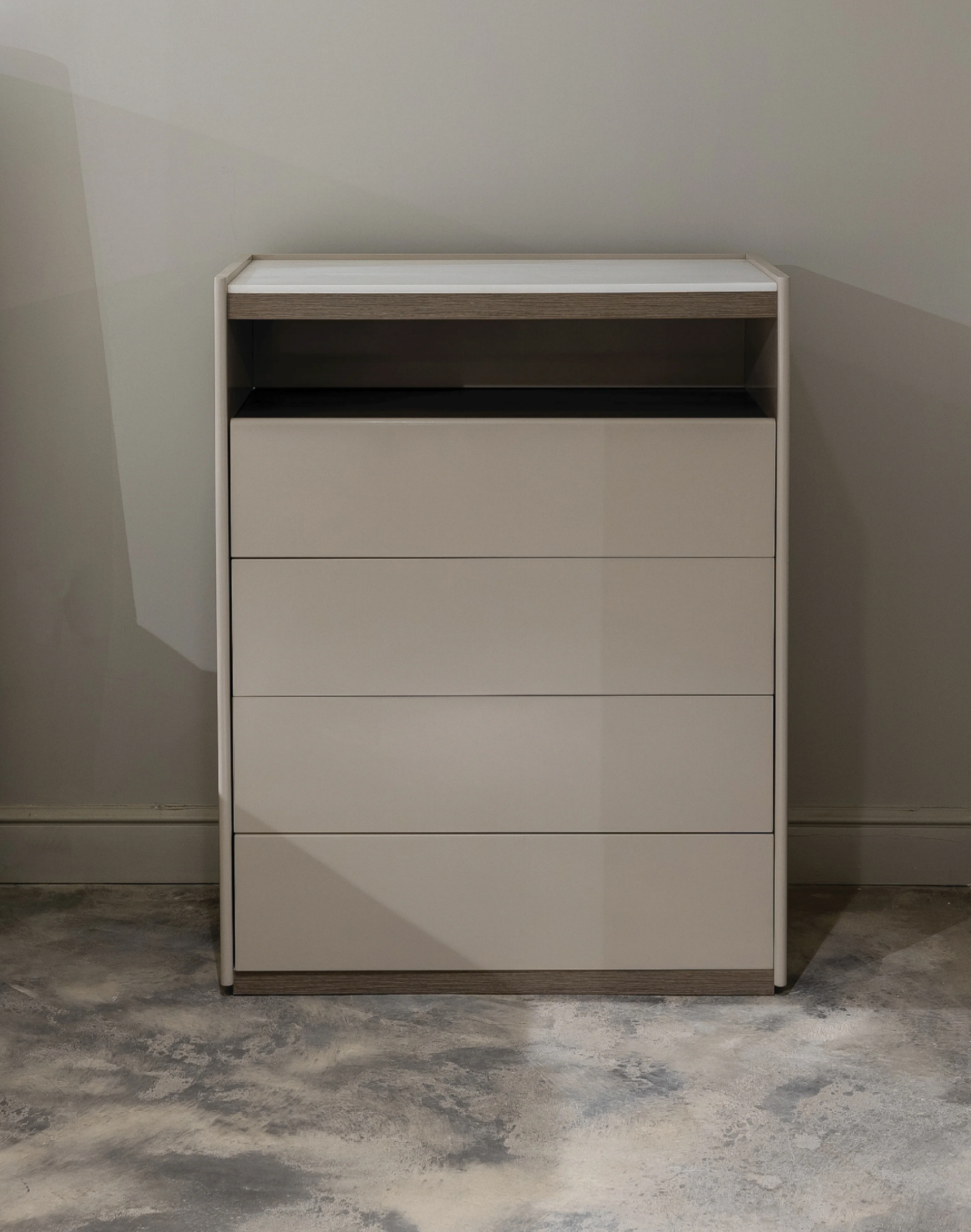 DUBIN Chest of Drawer