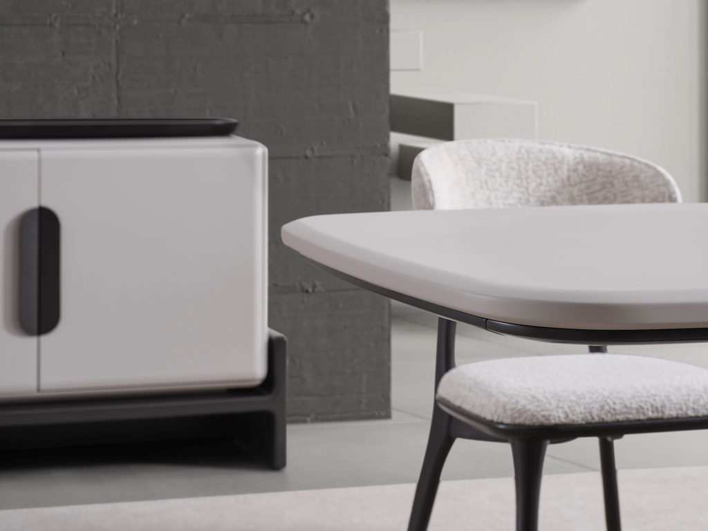AURA Dining Set