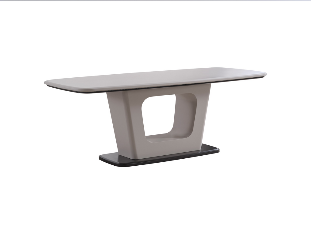 AURA Dining Set