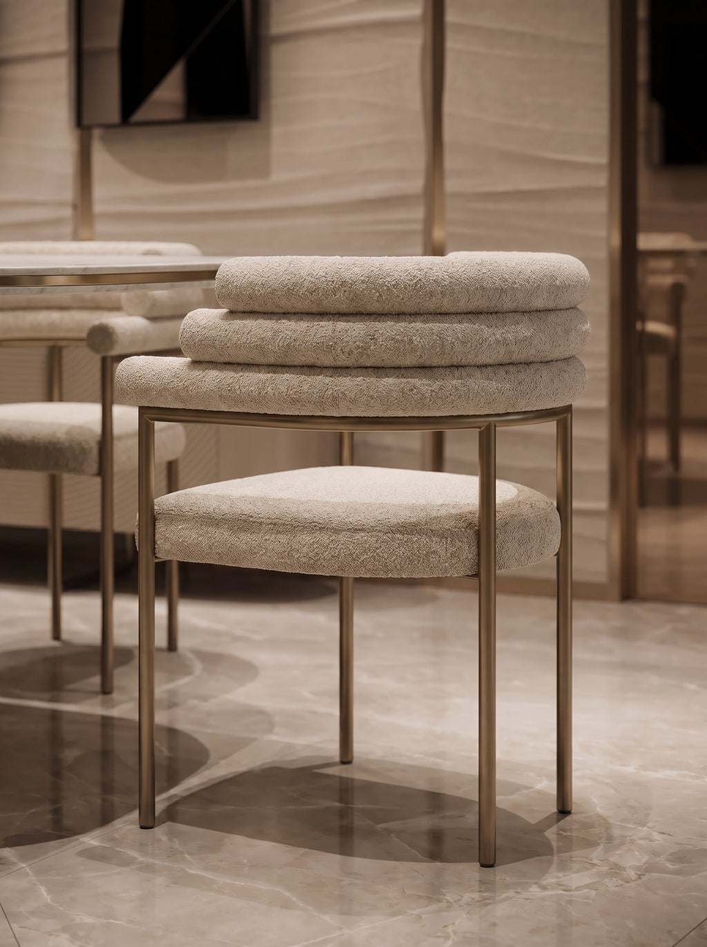 OPERA Dining Set