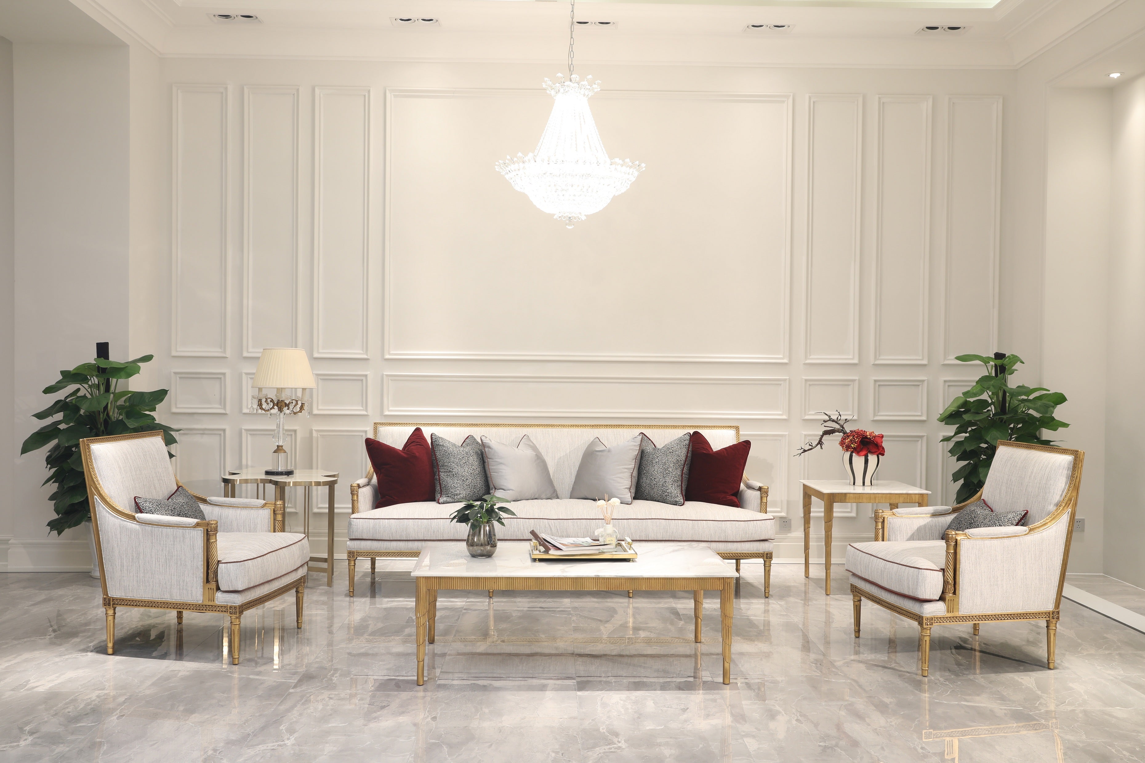U752 Sofa Set